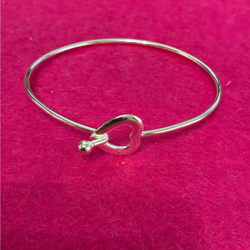 Elegant 925  Silver Heart Bangle